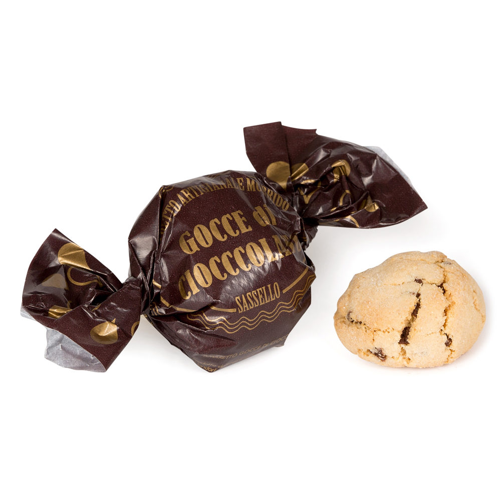 Amaretti con gocce di cioccolato